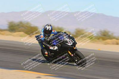 media/Dec-10-2023-SoCal Trackdays (Sun) [[0ce70f5433]]/Turn 10 Inside (140pm)/